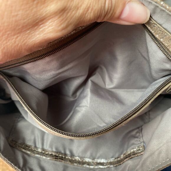 The limited Metallic Reptile Embossed Purse - Picture 5 of 6